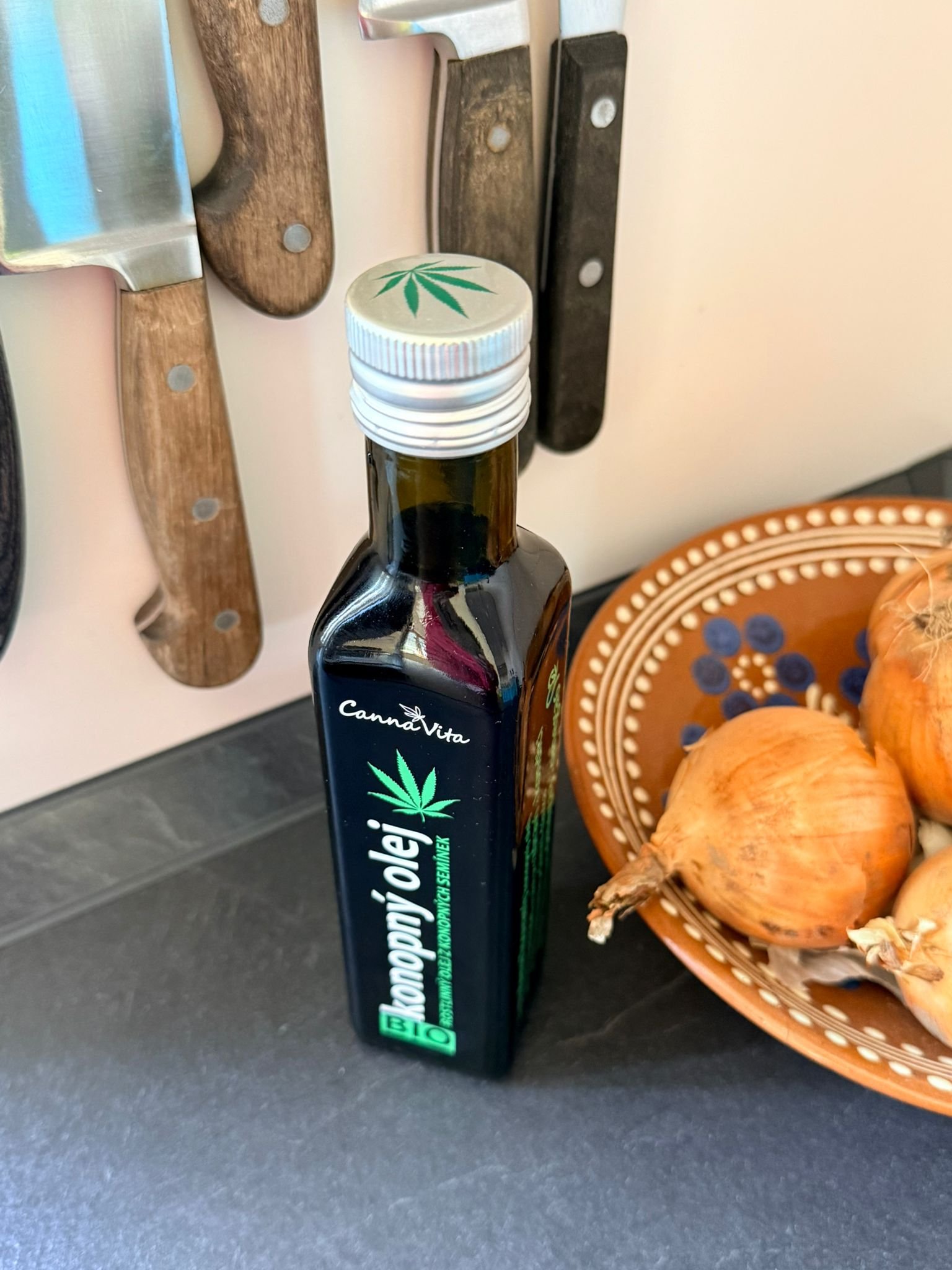 CannaVita Bio Hanfsamenöl kaltgepresst, 250 ml – Bild 2
