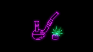 Neon Wasserpfeife und Grinder mit Hanfblatt – Headshop-Basics für Einsteiger